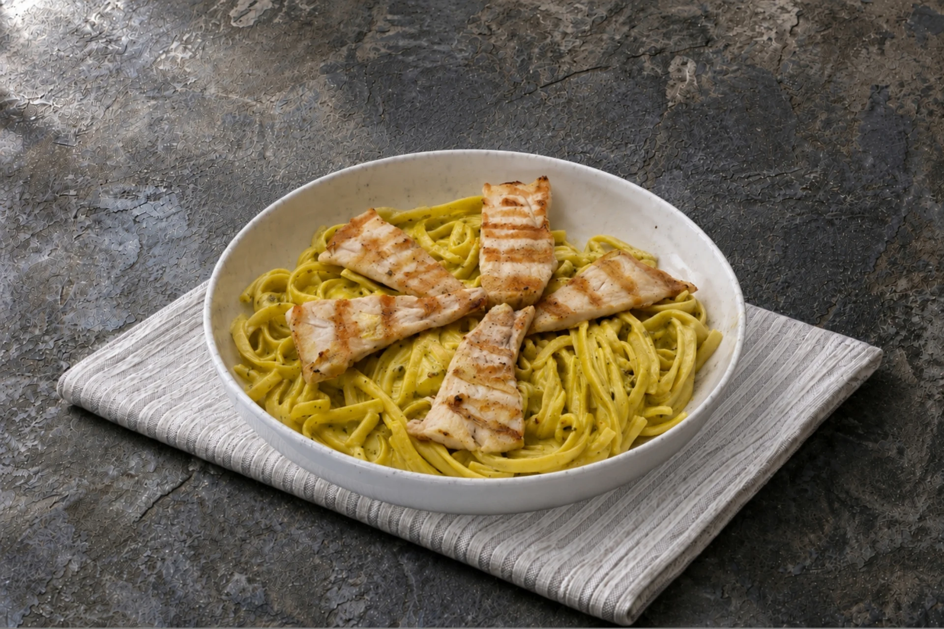 Levrekli Kremalı Spagetti
