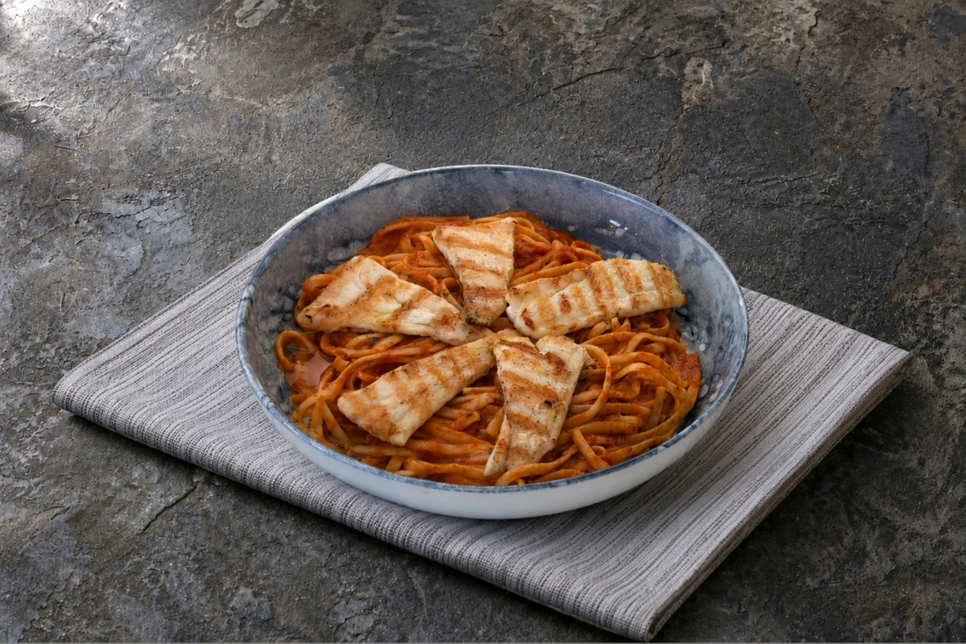 Napoliten Soslu Levrekli Spagetti